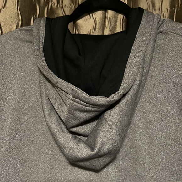 New Under Armour cold gear zip up jacket hoodie - Picture 7 of 7